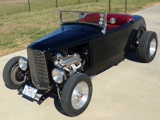 Left front 1932 Ford Hiboy Roadster